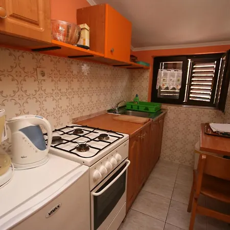 Apartment By The Sea - 7029 Umag