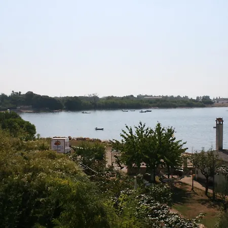 Apartment By The Sea - 7029 Umag